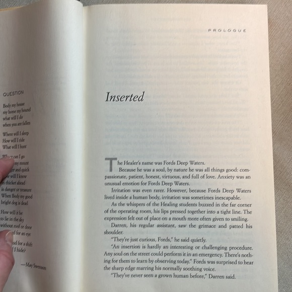 📚2/$6  The Host #1 in Series - Picture 8 of 12